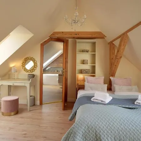 Trevilles Art-deco Jozefina Szklarska Poręba